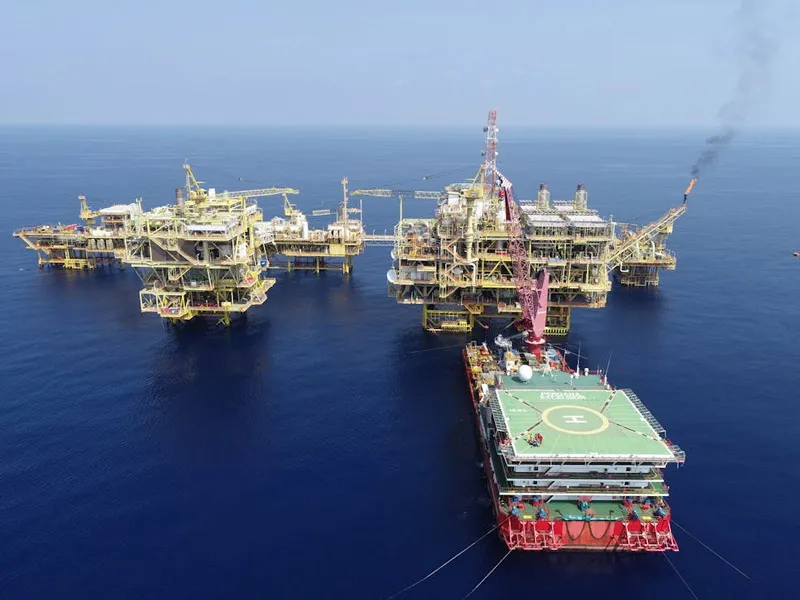 НПЗ и нефтехимзаводы (3)